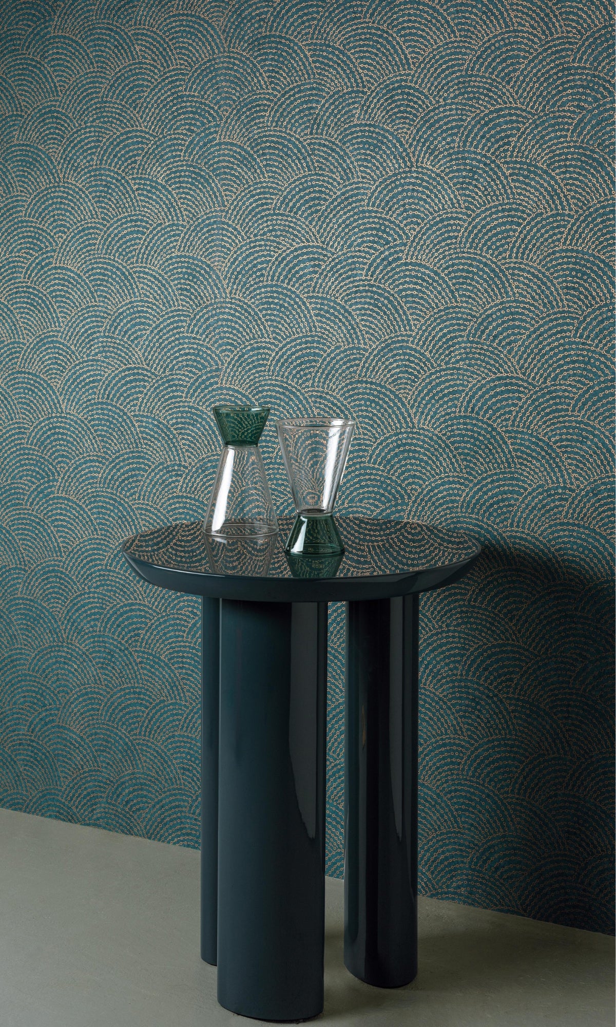Stunning Blue Seashell-Inspired Art Deco Geometric Wallpaper R9269