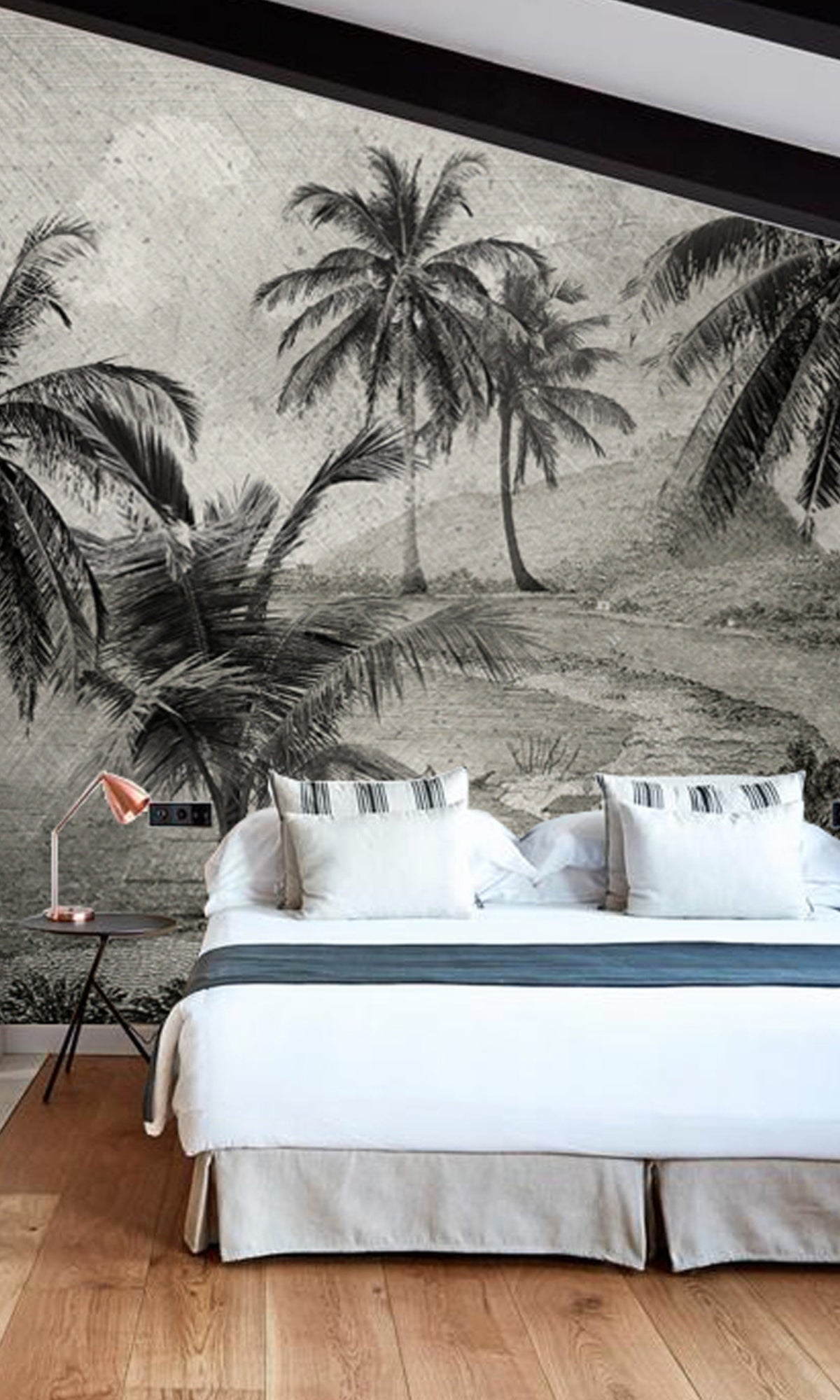 Striking Black and White Palm Road Mural Wallpaper M1172