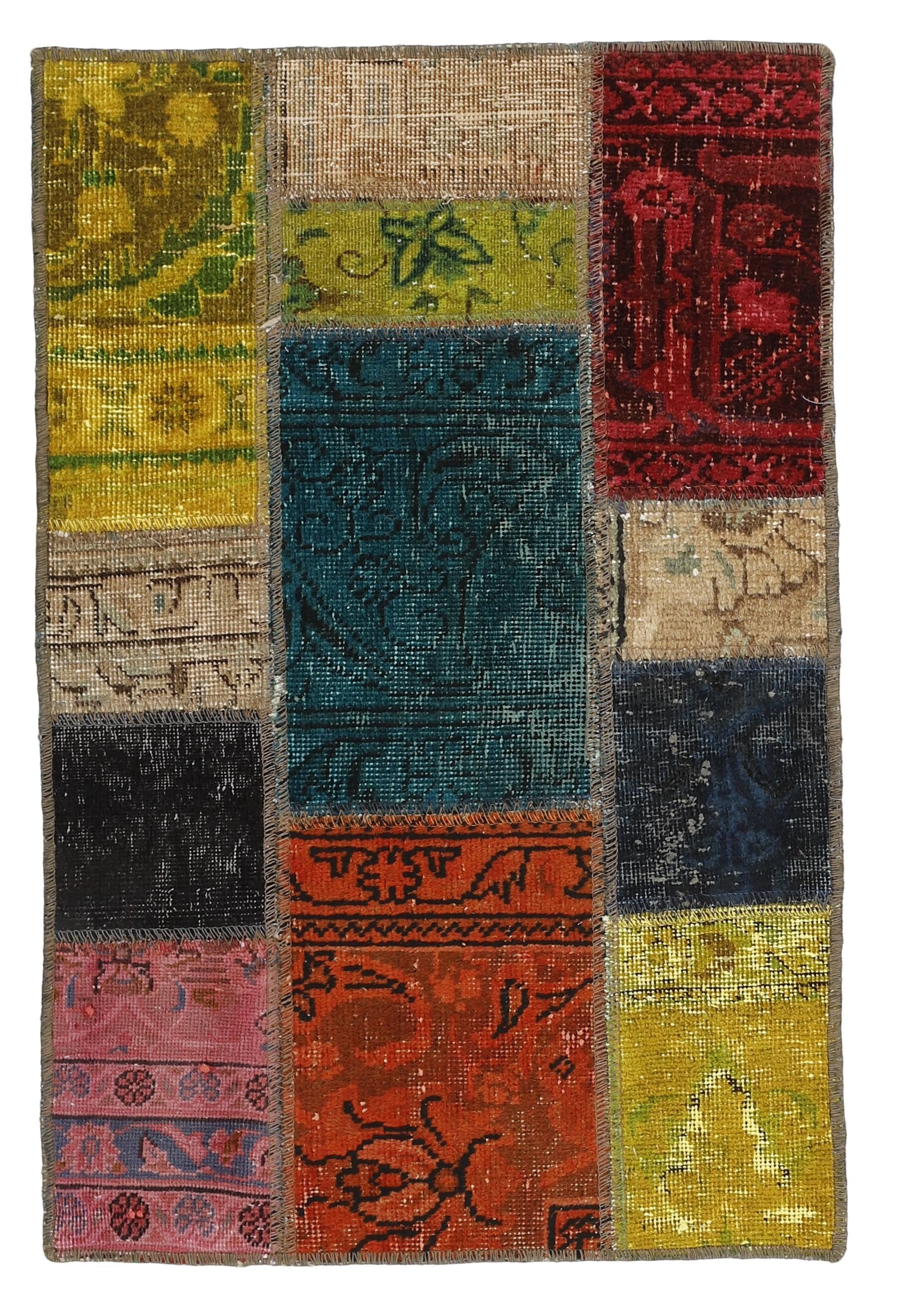 Antique Persian Handmade Vintage Royal Patchwork Floor Rugs Measuring 60 cm x 90 cm