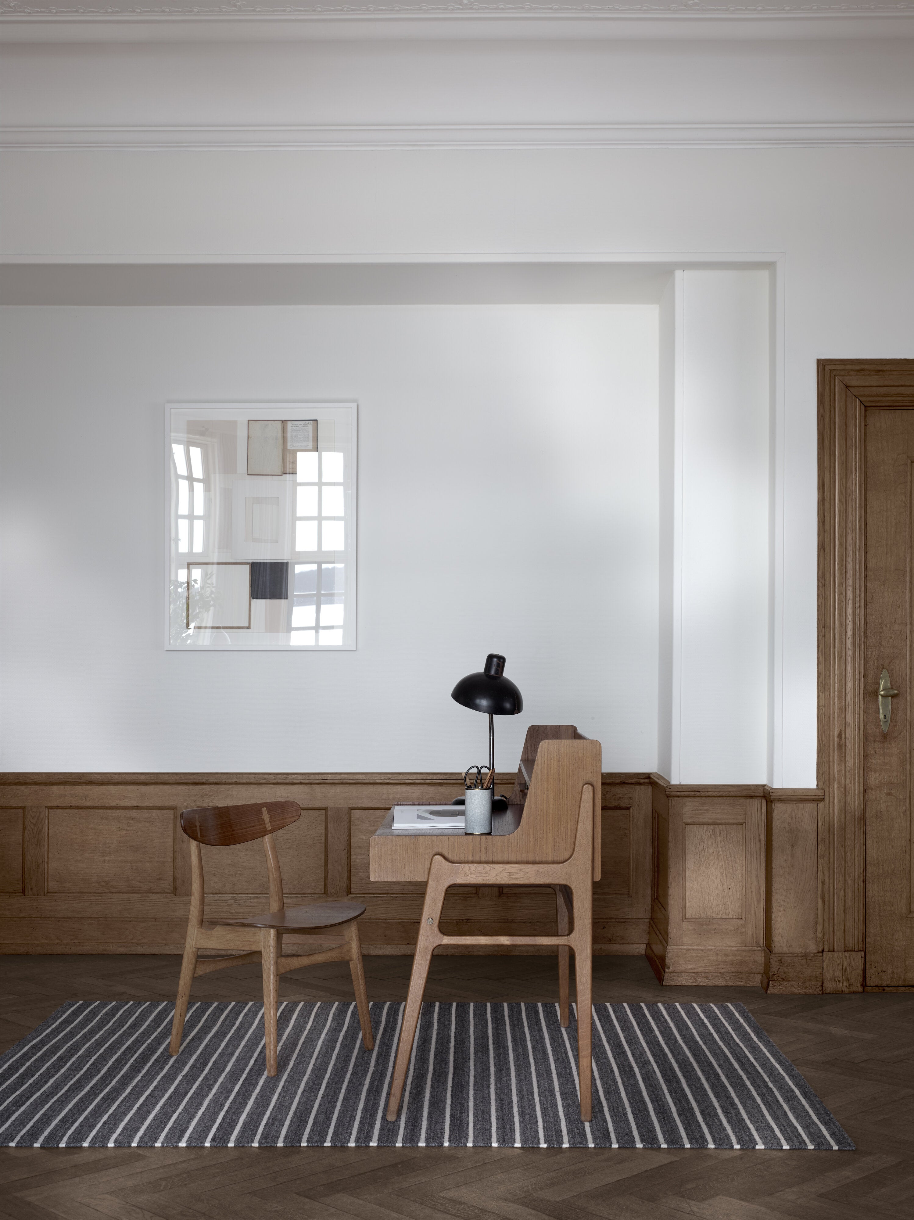 Exquisite Collection of Sophisticated Viscose Modern Rugs from India - Measuring 140 cm x 200 cm
