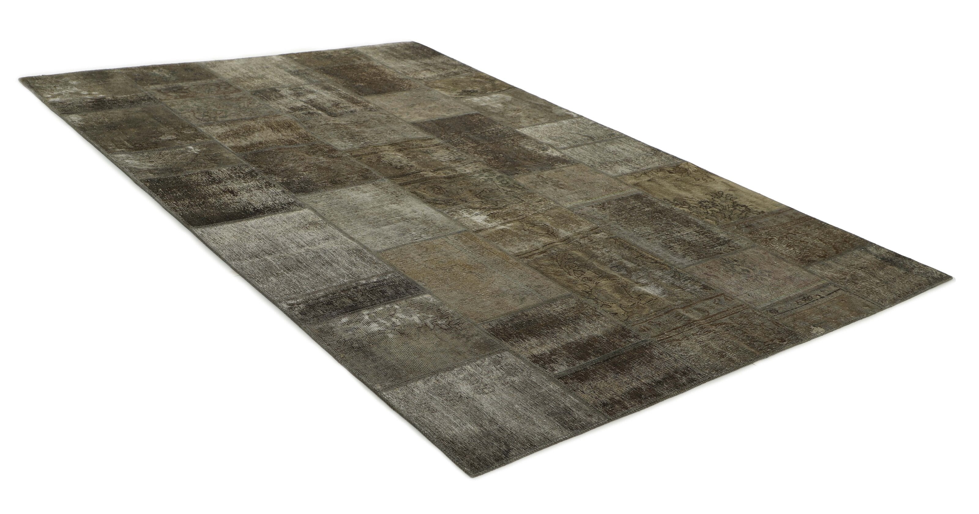 Unique Vintage Royal Persian Hand - Knotted Patchwork Rugs in Large Size (204 cm x 312 cm)