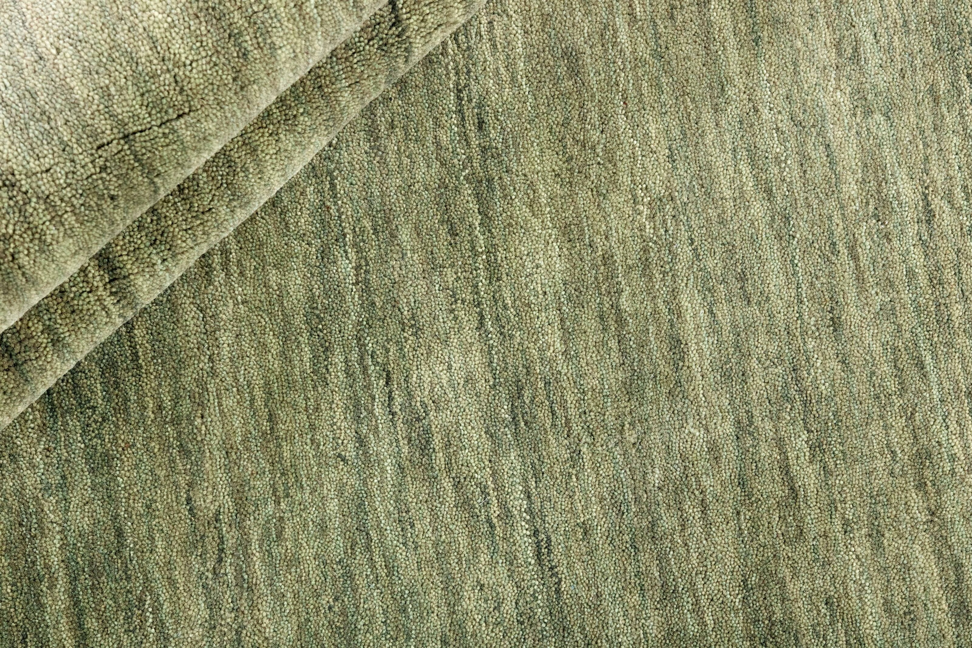 Walls Republic Panorama Uni Collection: 200x200 cm Versatile Pure Wool Rugs for Any Space
