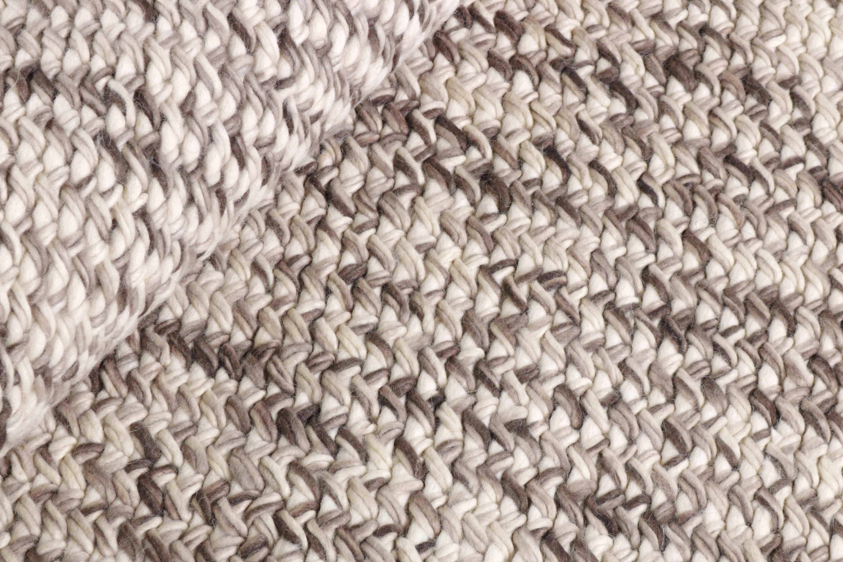 Exquisite Hand-Woven Modern Felted Wool Floor Rugs from India - Size: 140 cm x 200 cm