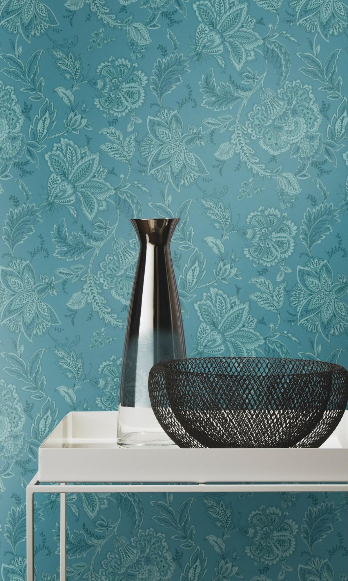 Bold Blue Hand-Drawn Floral Blossoms Wallpaper R7879