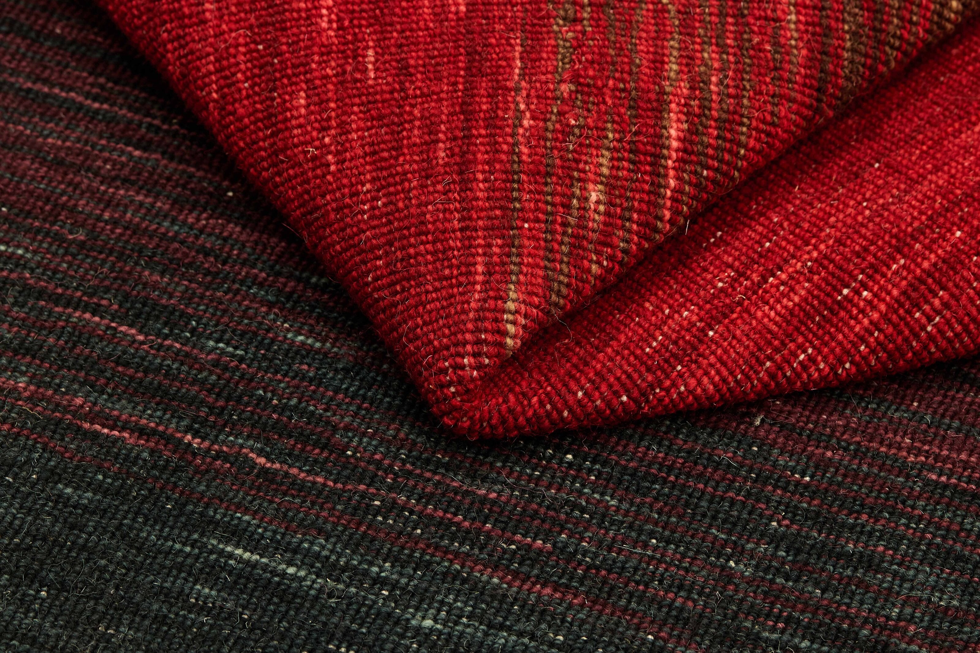 Walls Republic's Panorama Kelim Carpet Collection - Inspired by Vibrant Natural Landscapes, Measuring 60 cm x 90 cm
