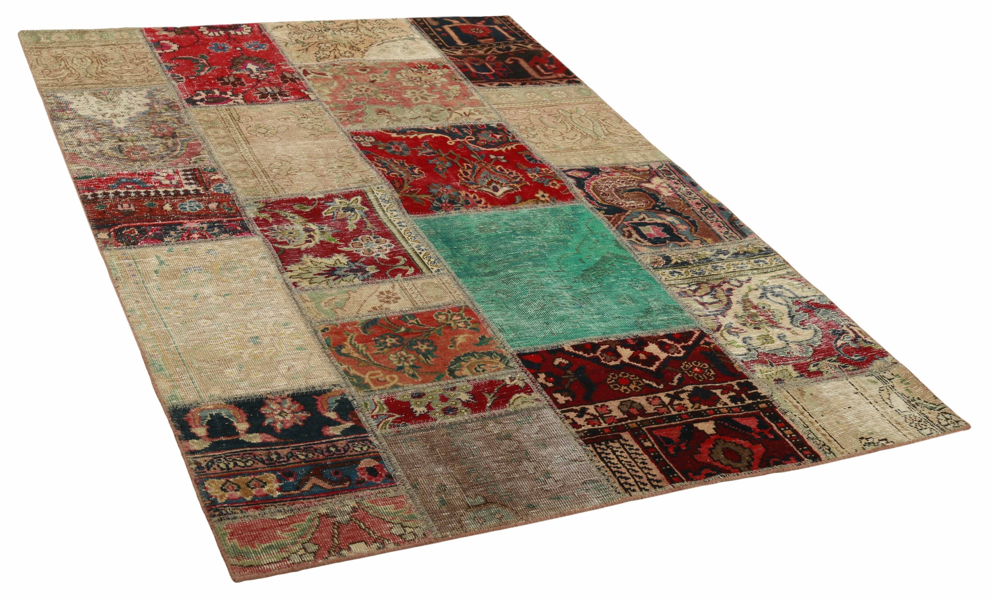 Antique Persian Handmade Vintage Royal Patchwork Floor Rugs Measuring 142 cm x 199 cm