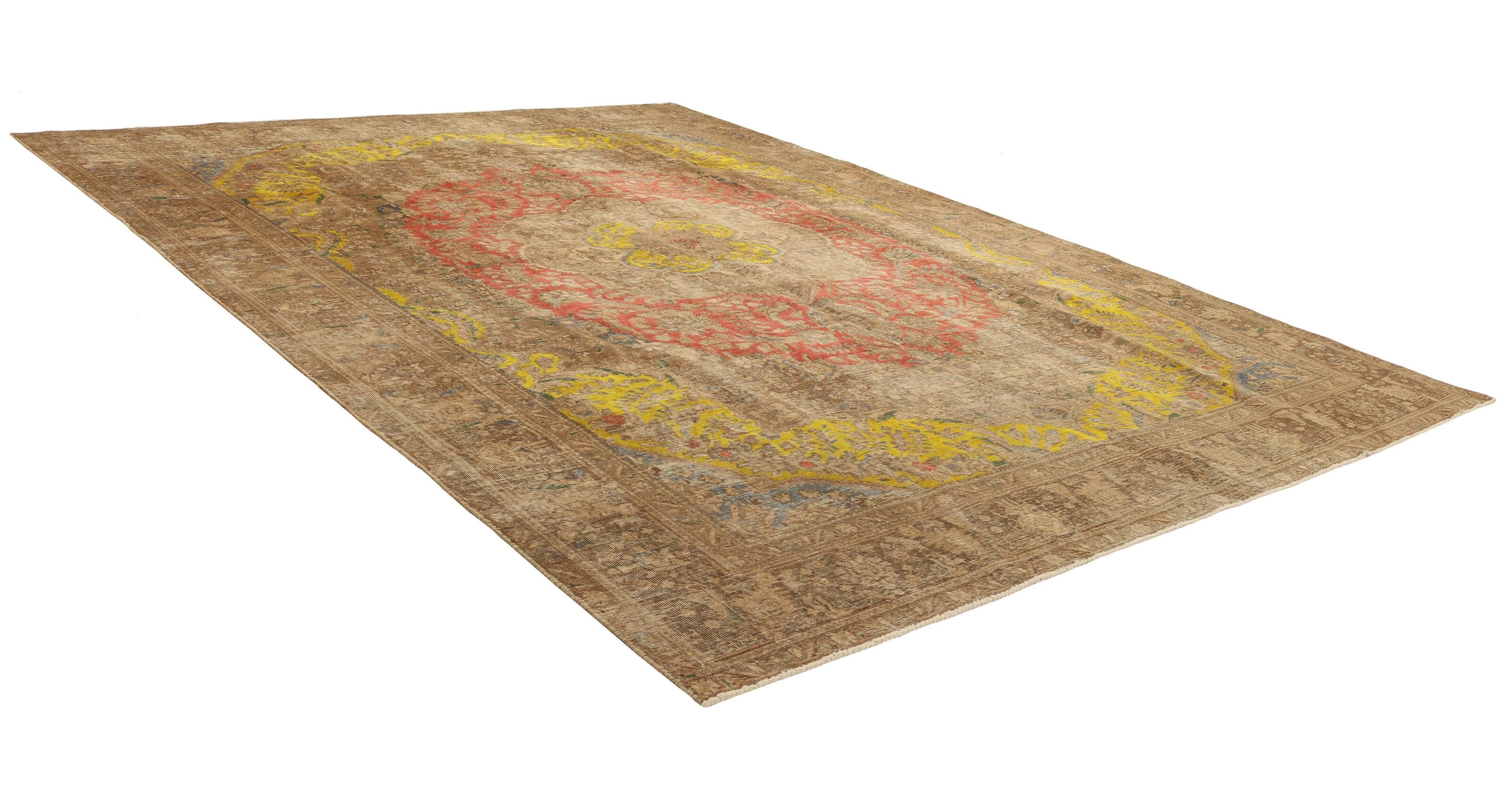 Vintage Royal Collection - High - Quality Antique Persian Hand - Knotted Stonewashed and Recoloured Rugs in Large Size (297 cm x 392 cm)