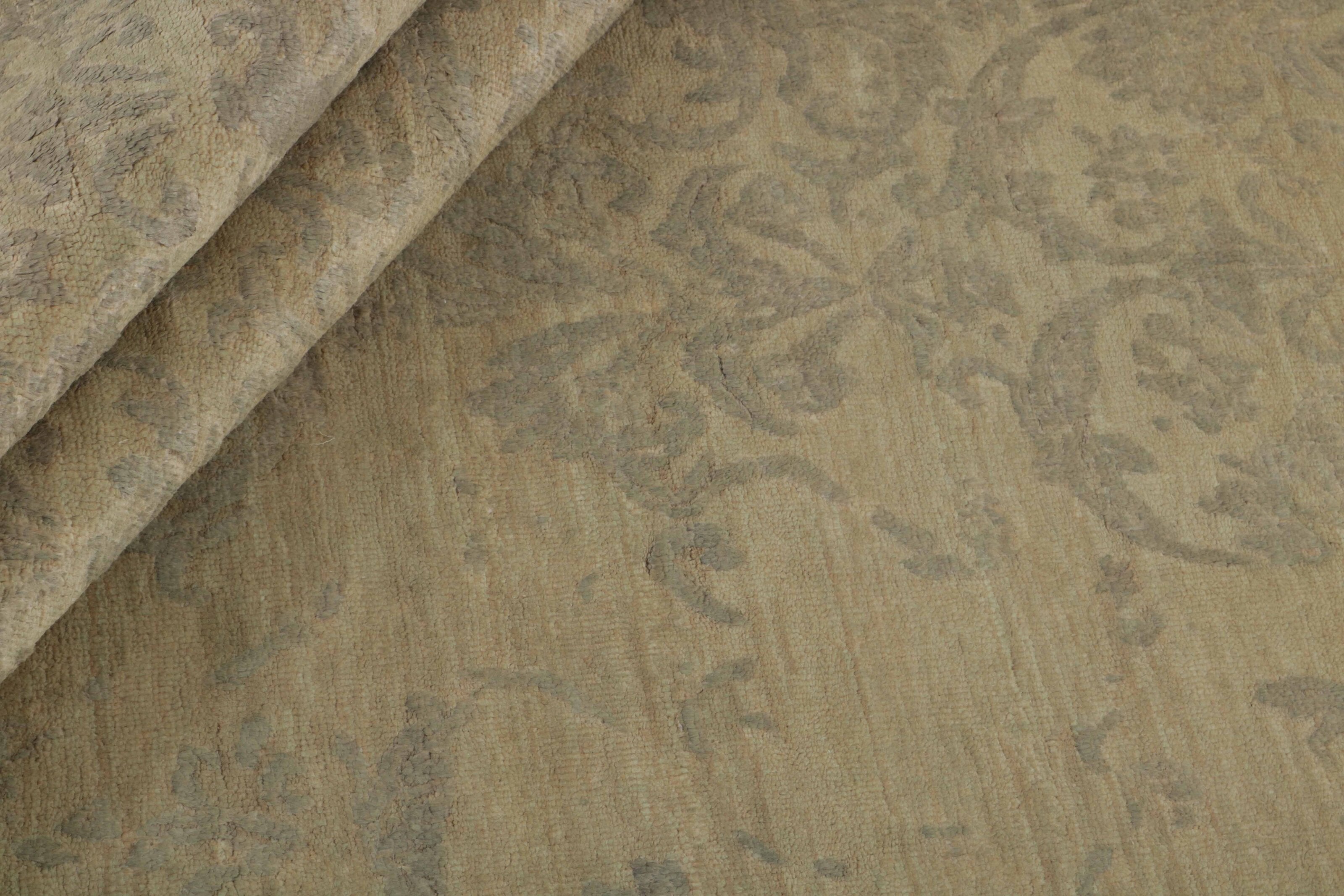 Exquisite Timeless Handmade Kashmir Damask Rugs - A Must - Have Home Decor Piece in 199 cm x 304 cm Size